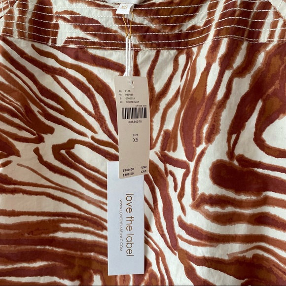 Love the Label Smocked Puff-Sleeve Blouse Animal Print Size XS NWT - Picture 5 of 8